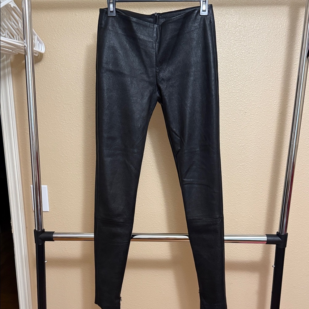 Mineral Elegant Black genuine leather skinny pants  for Women